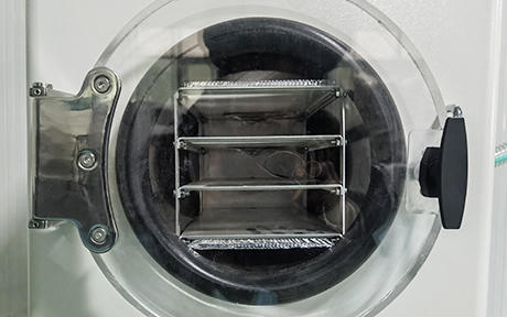 식품 용 1-2Kg 소형 가정용 동결 건조기 detail - 스테인리스 스틸 소재 트레이 및 건조실.