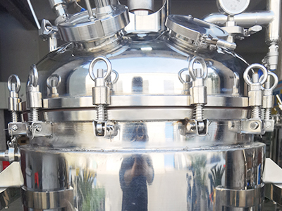 100L 대형 산업용 자켓 스테인레스 스틸 반응기 detail - 스테인레스 스틸 주전자 본체, 부식 방지, 고온 저항, 고압 저항.