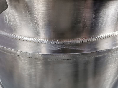 10L 50L 스테인리스 강 고체상 반응기 detail - 물고기 비늘 용접 공정, 언더컷 없음, 다공성 없음, 양호한 기밀성, 견고한 구조.