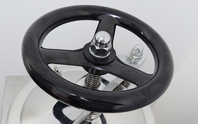 자동 빠른 개방형 스팀 살균기 detail - 열리기 쉬운 핸드휠 번역 유형 빠른 여는 구조.