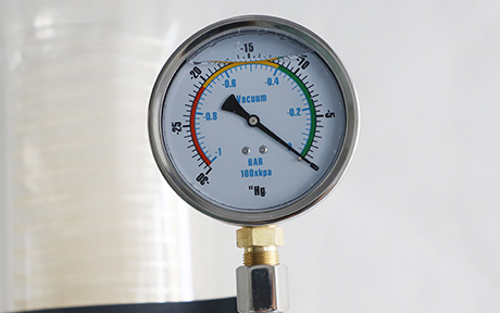 새로운 50L 회전 증발기 detail - 오일 진공 미터, 작동 중 진동 방지.