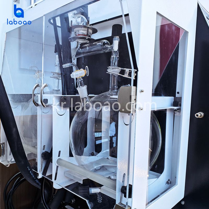 보호 장치 및 자동 충전/배수 기능이 있는 회전식 증발기